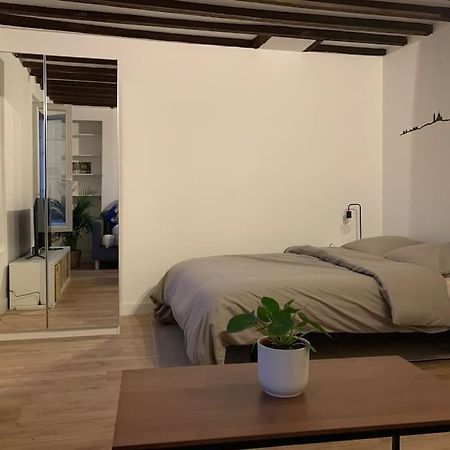 Studio Lumineux, Refait A Neuf, Metro Jourdain Париж Экстерьер фото